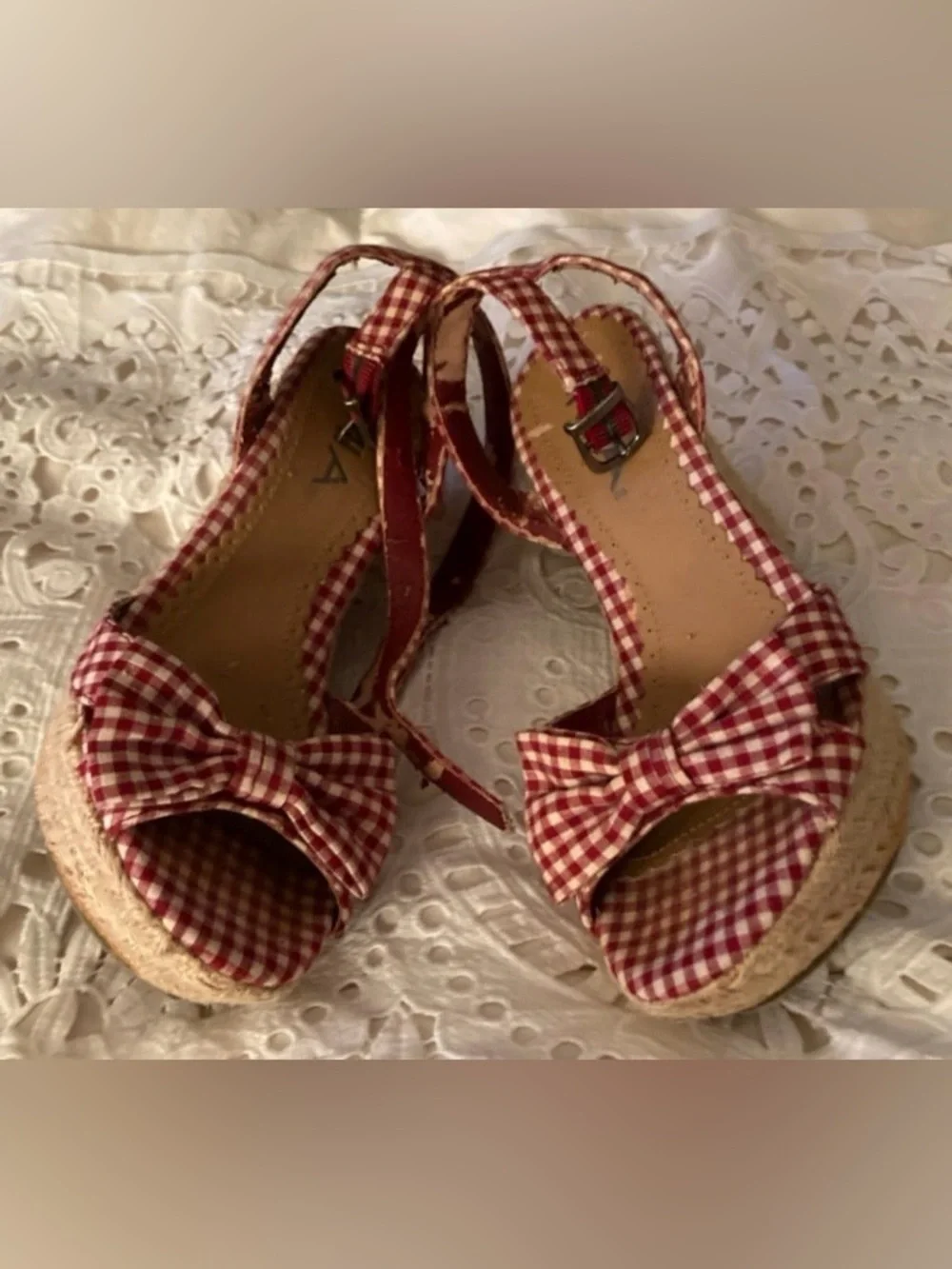 MIA Aleena red-and-white gingham espadrille wedge sandals. Size 7and1/2